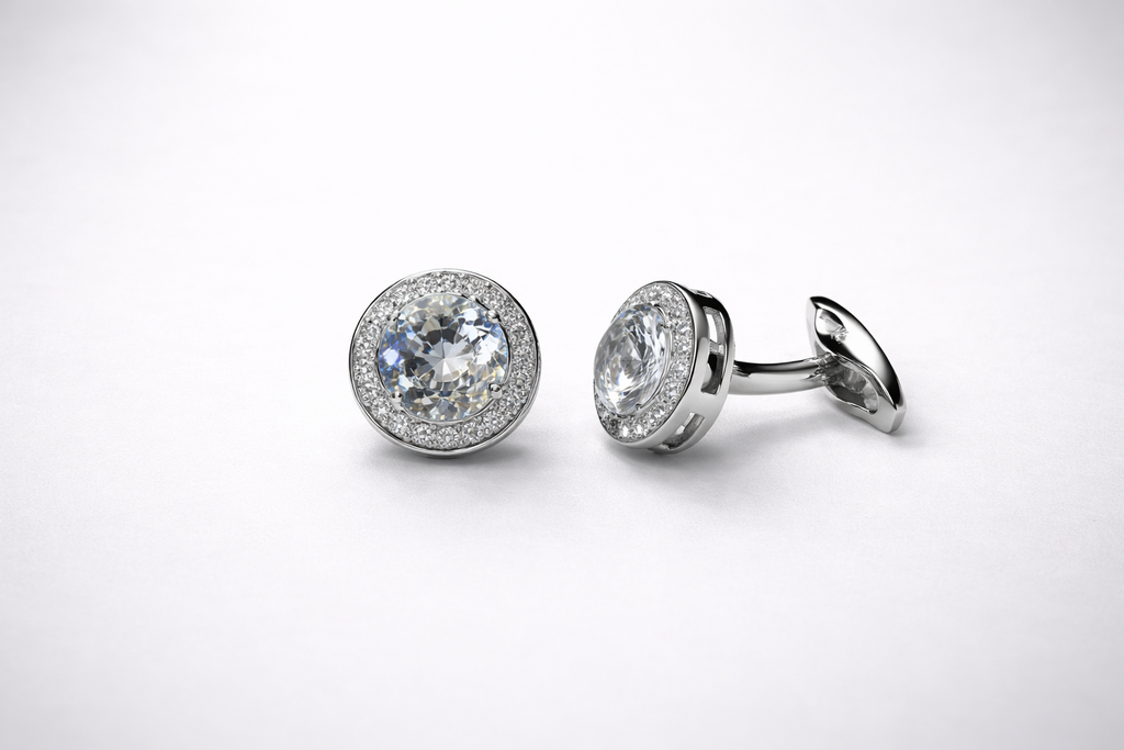Sparkling diamond cufflinks in white gold